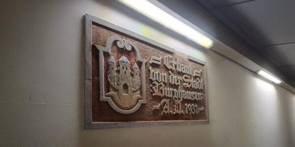 Tafel Erbauung 1931 - Wasserwerk Burghausen