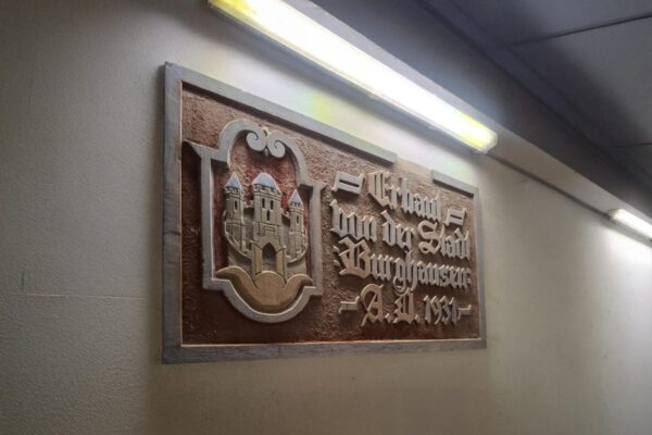 Tafel Erbauung 1931 - Wasserwerk Burghausen