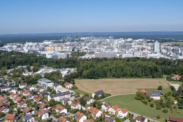 Luftaufnahme Industriegebiet Nord © Stadt Burghausen Luftaufnahme Industriegebiet Nord © Stadt Burghausen