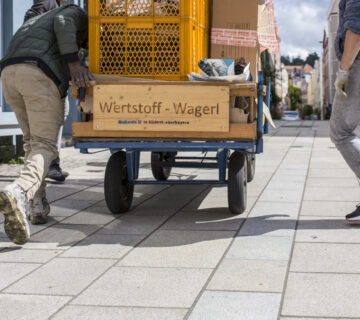 Mitarbeiter der Diakonie bei der Arbeit in den Grüben © Hannah Soldner
