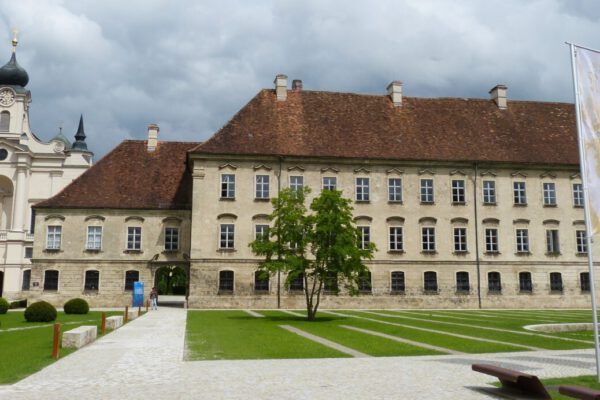 Kloster Raitenhaslach Außenansicht © Kulturbüro Burghausen