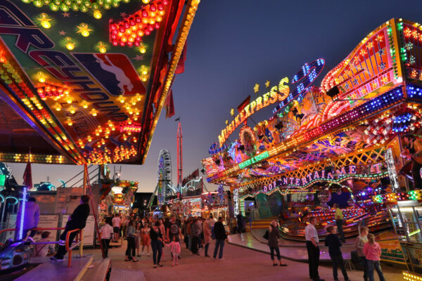 Mai-Wies'n am Abend © Gerhard Nixdorf