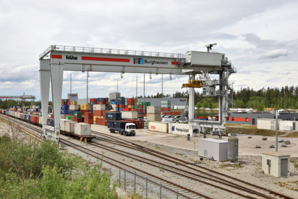 Güterverkehrszentrum Burghausen © Gerhard Nixdorf