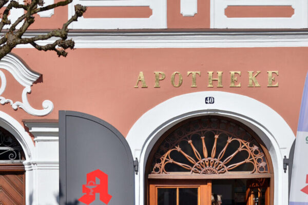 Apotheke am Stadtplatz © Gerhard Nixdorf Apotheke am Stadtplatz © Gerhard Nixdorf
