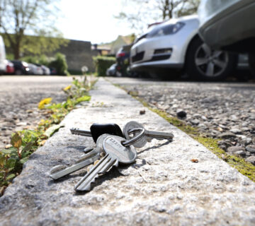 Symbolbild verlorener Schlüssel auf Parkplatz © Gerhard Nixdorf