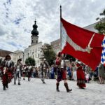 Fahnenträger und Ritter des Festzugs © Alexandra Könisgeder