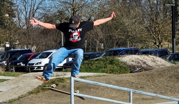 Der Skateplatz mit vielen Rampen, Stufen und Geländern © Stadt Burghausen/ebh Der Skateplatz mit vielen Rampen, Stufen und Geländern © Stadt Burghausen/ebh