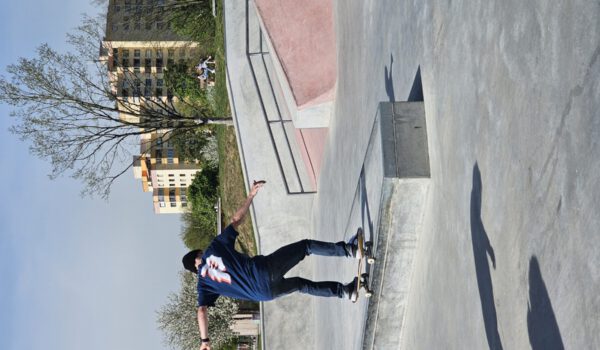 Der Skateplatz mit vielen Rampen, Stufen und Geländern © Stadt Burghausen/ebh Der Skateplatz mit vielen Rampen, Stufen und Geländern © Stadt Burghausen/ebh