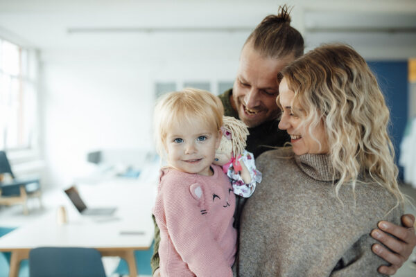 Eltern mit Kind © Westend61 / Gustafsson Eltern mit Kind © Westend61 / Gustafsson