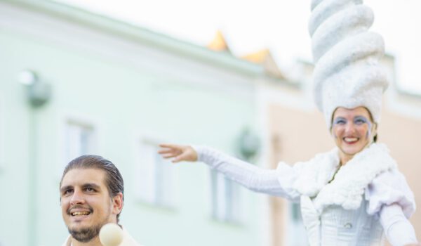 2021-10-01 17-37-48_Die Nacht der Straßenkünstler_©_by_Robert Banfic_ROB5972