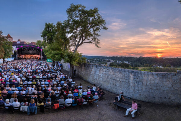 Panorama beim Burghauser Kultursommer auf der Burg © Hans Mitterer