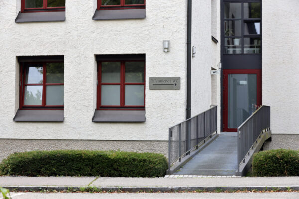 Öffentliche Toilette © Gerhard Nixdorf
