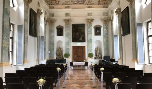 Steinerner Saal Kloster Raitenhaslach bestuhlt für Trauung © ?