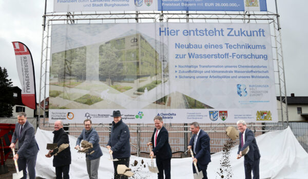 Spatenstich Technikum Burghausen Campus Burghausen Salzachzentrum Foto Nixdorf Fotografie