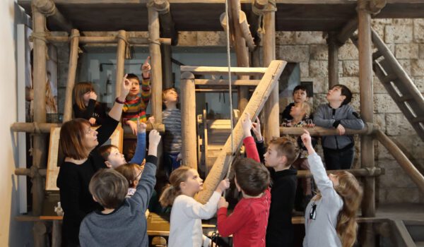 Im Stadtmuseum Burghausen gibt es viel über Persönlichkeiten, Ereignisse und das frühere Leben in Burghausen zu staunen, zu sehen und zu lernen