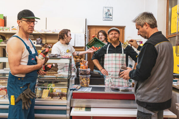 2.9. Pritzl_ FRIDA_Bandfoto_2023_Quelle_Kwerbild 2.9. Pritzl_ FRIDA_Bandfoto_2023_Quelle_Kwerbild