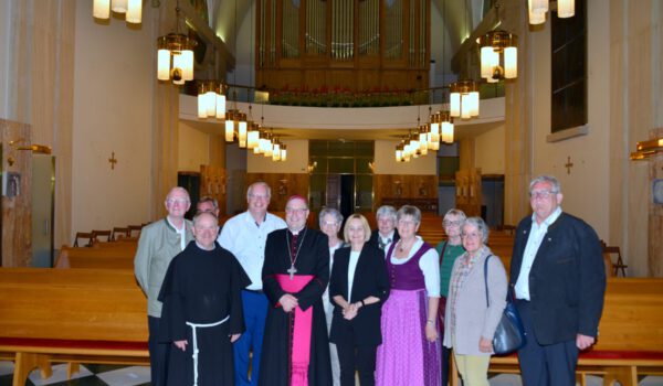 Zu Gast in Slowenien: (vl) Präsens Br. Milan Kos, Pfarrer Erwin Jaindl, Erzbischof Aloizij Cvikl, Bgm ‘in von Ptuj Nuška Gajšek, Elisabeth Hübner, 2. Vorsitzende des SPV Barbara Hertlein, 2. Bgm Norbert Stranzinger