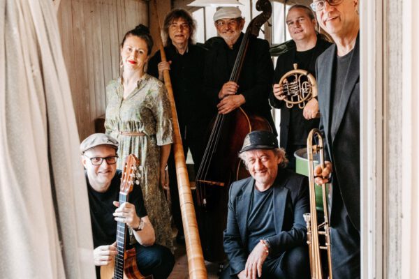 Stubenjazz-bevorzugt©M.Otto-kl Stubenjazz , ein Ensemble aus dem „Ländle“ um den Jazztrompeter und Komponisten Michael T.Otto Foto: ©Stubenjazz