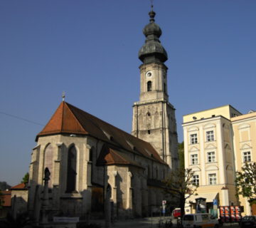 Sankt Jakob Aussenansicht   StadtBurghausen