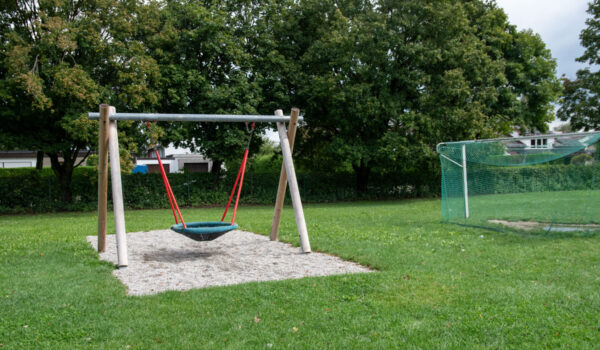 Vogelnestschaukel Spielplatz Bachstraße © Stadt Burghausen/ebh