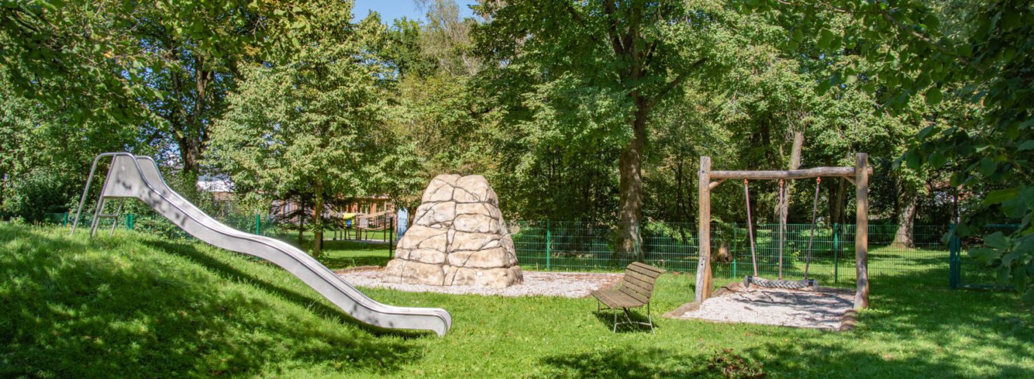 Spielplatz am Emetsberger Hof © Stadt Burghausen/ebh