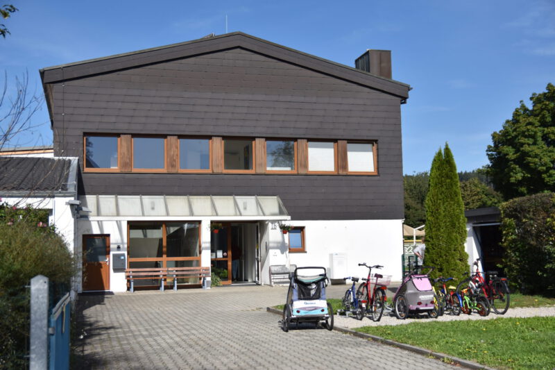 Die Kita Burgbäumchen von außen © Stadt Burghausen/ebh