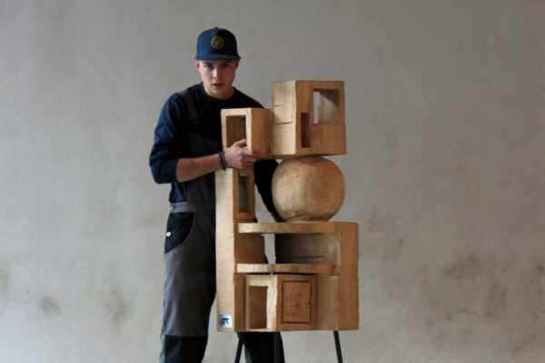 Bildhauer aus Hallstadt werden in der Studienkirche St. Josef in Burghausen arbeiten