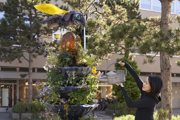 24-03-6-vhs_Burghausen_Beetotem_CC_Ernst van Deusen 24-03-6-vhs_Burghausen_Beetotem_CC_Ernst van Deusen