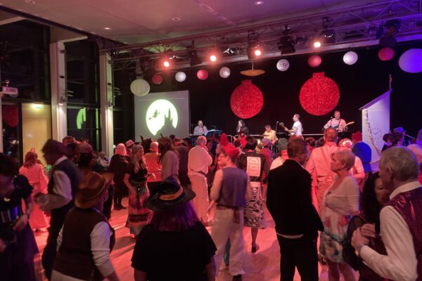 Burghausen_Internetkalender_ Großer_Faschingsball_der_Burghauser_Pfarrgemeinden_2024-01-20_Foto