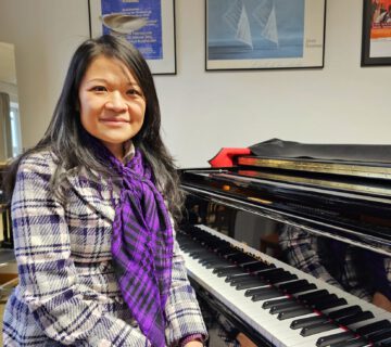 Jeanne Yang, a pianist with a doctorate, has been a piano teacher at the Burghausen Music School since this school year © Stadt Burghausen/ebh