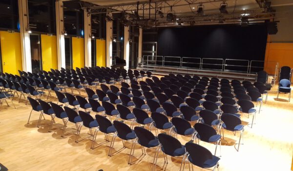 Bürgersaal_Reihenbestuhlung