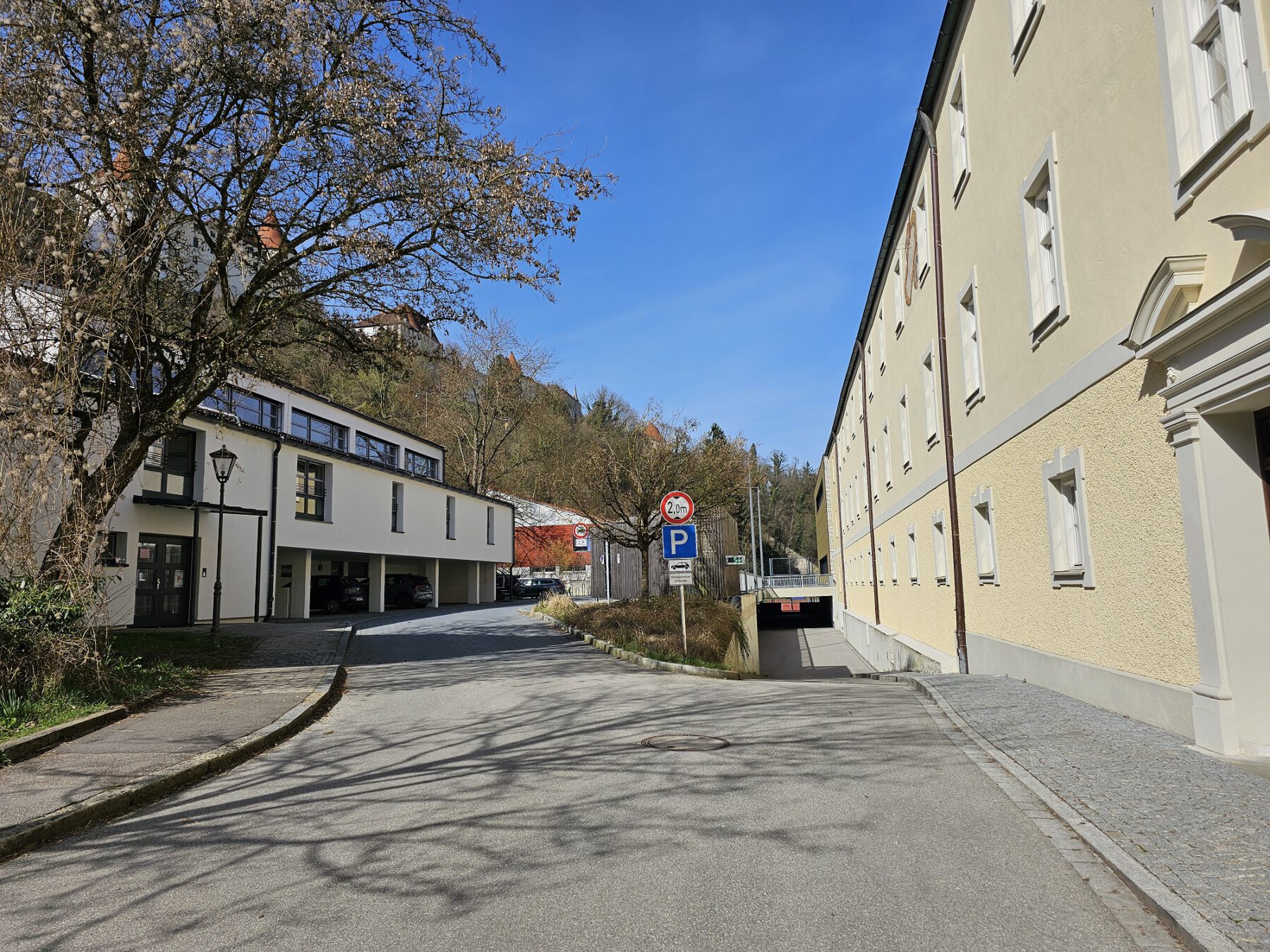 Die Zu- und Ausfahrt zum unteren Parkdeck in der Zaglau ist am 27. März 2024 gesperrt. © Stadt Burghausen/ebh