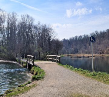 The bridge over the Wöhrsee will be renewed from April 2, 2024. That's why the path over the Wöhrsee is closed until April 26, 2024. © City of Burghausen/ebh