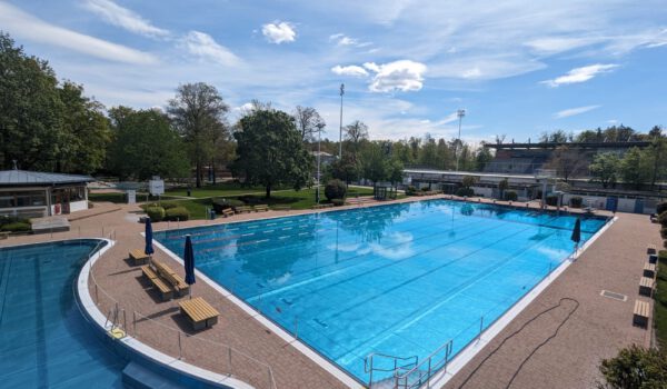 Freibad im Juli bis 20.30 Uhr geöffnet