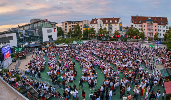 Public Viewing 2024 in Burghausen - Coulin Robert Public Viewing 2024 in Burghausen - Coulin Robert