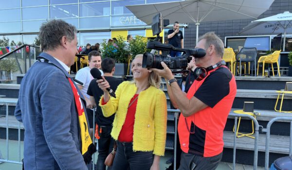 Bürgermeister beim Public Viewing Bürgermeister beim Public Viewing