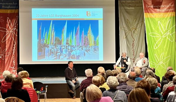 20 Jahre Landesgartenschau in Burghausen: Hans Steindl und Werner Lechner blickten zurück. Foto köx