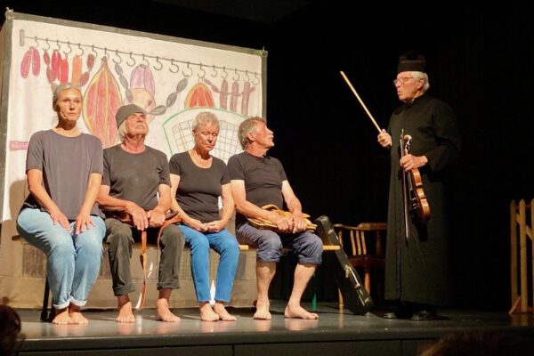 KUSZ_AlsicheinKindwar_Szene1