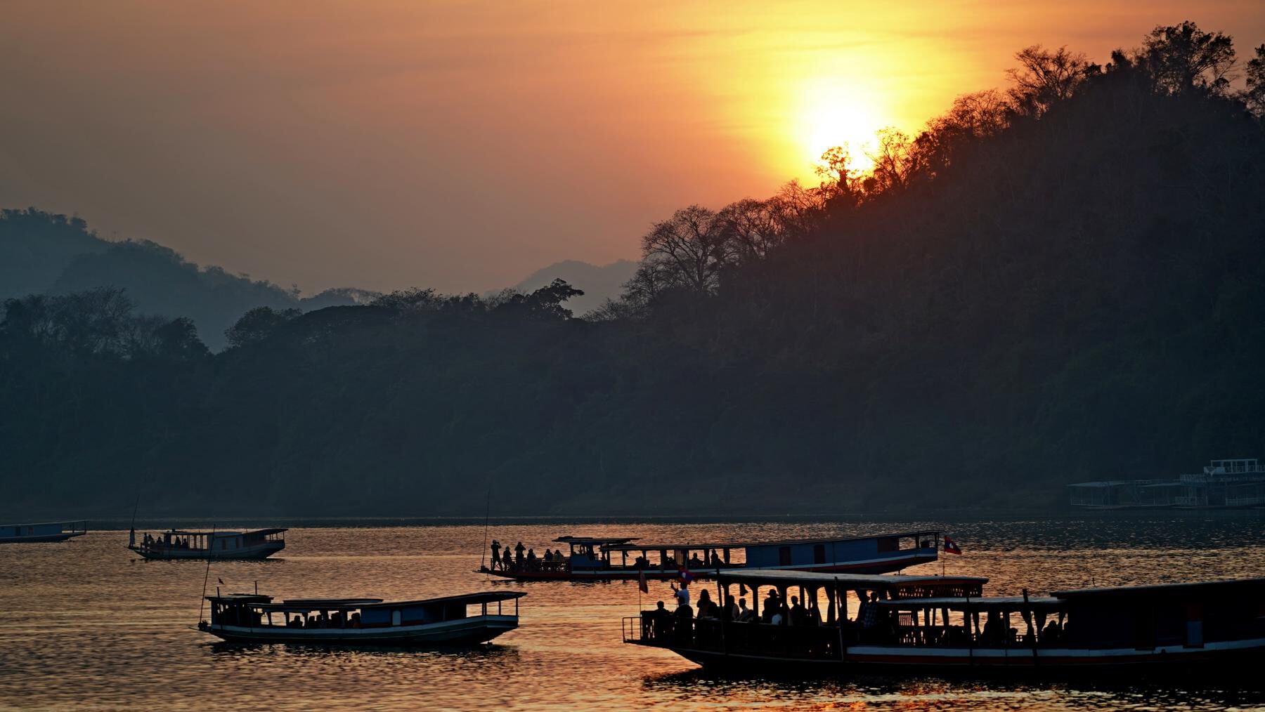 2024 11 13 Beamershow VietnamKambLaos