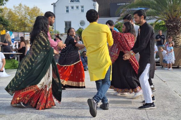 Indische Community beim Tanz, © Haus der Familie