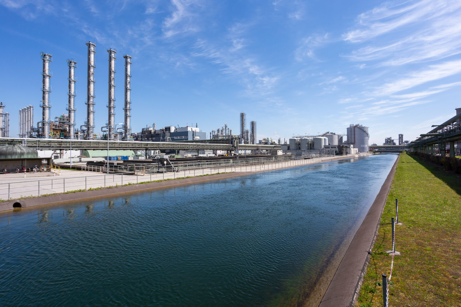Zum Festjahr 1000-jährige urkundliche Ersterwähnung bietet die Wacker Chemie AG Werksrundfahrten an.