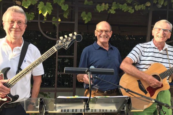 07.09._The Swinging Birdies 07.09._The Swinging Birdies