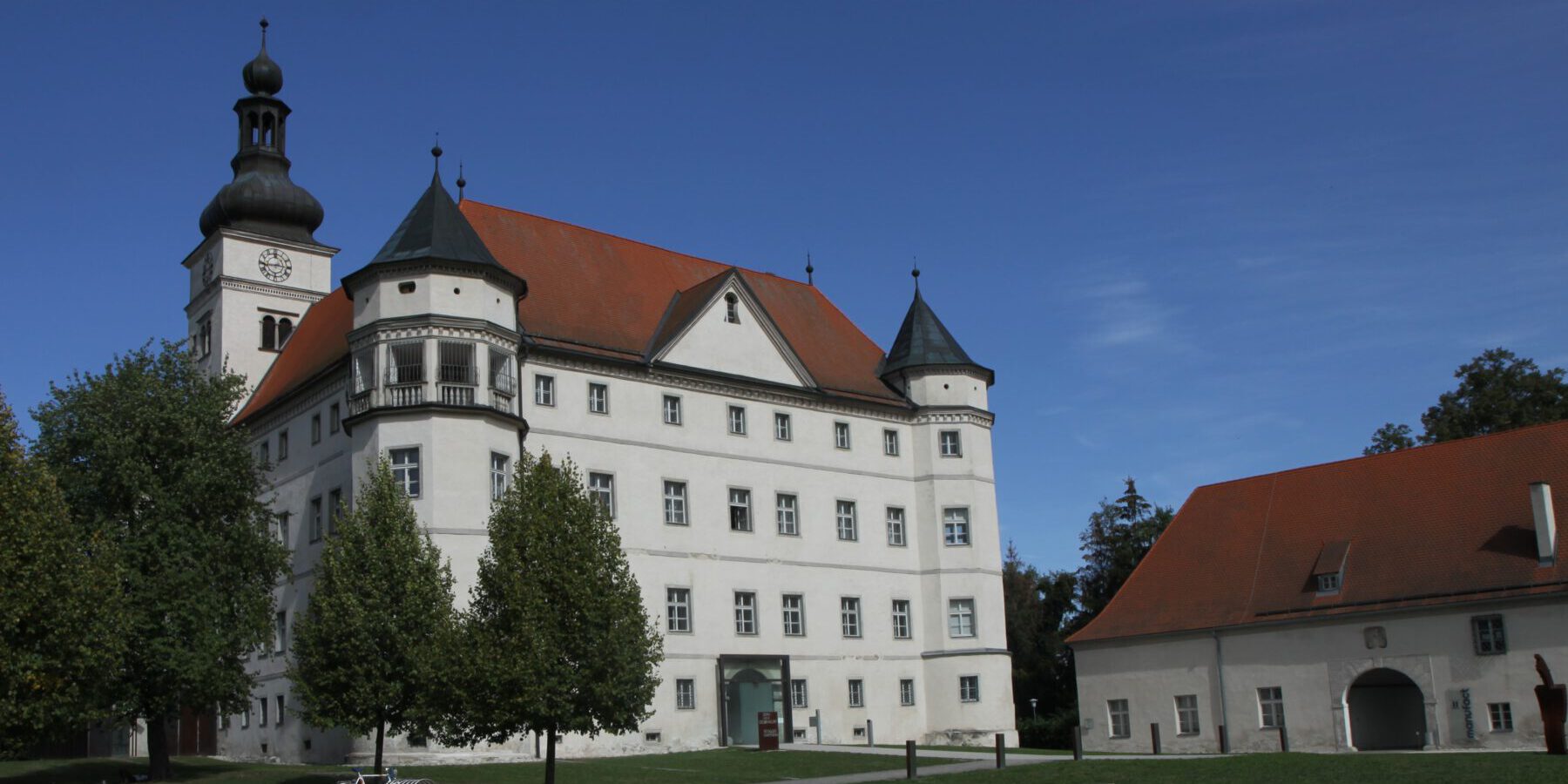 2025 10 04 Schloss Hartheim Schwanninger vhs