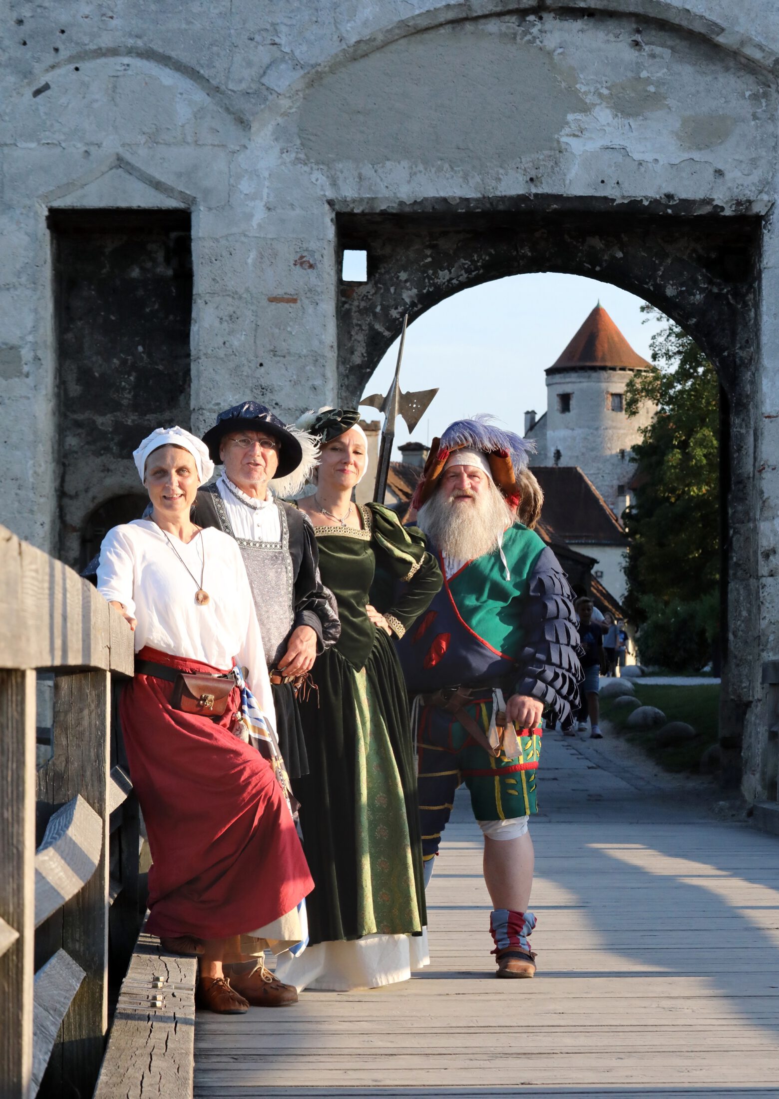 Bei den öffentlichen Themenführungen kann man Geschichte eindrucksvoll und unterhaltsam erleben. Fotocredit: Burghauser Touristik