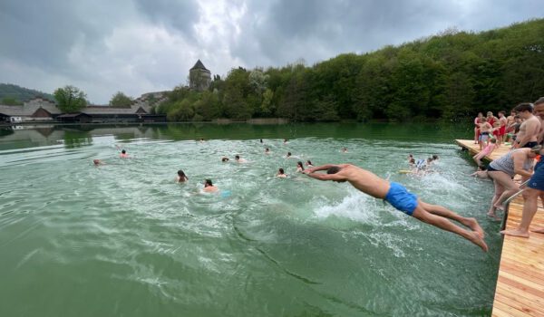 Anschwimmen am Wöhrsee Archivbild. Fotocredit: Stadt Burghausen / Königseder