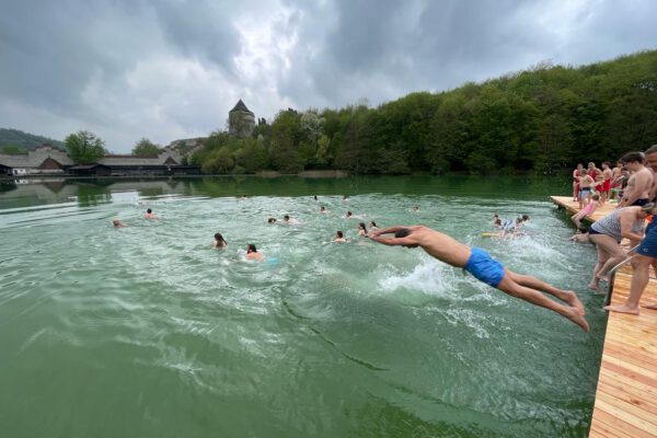 Anschwimmen am Wöhrsee Archivbild. Fotocredit: Stadt Burghausen / Königseder