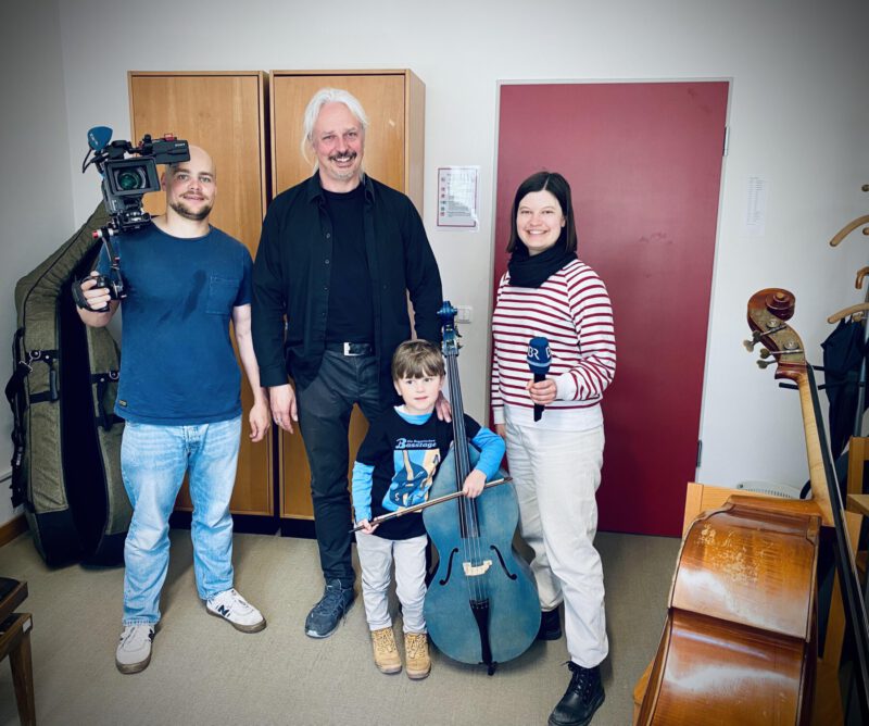 BR Dreharbeiten mit Mini-Bassist Peter und Claus Freudenstein