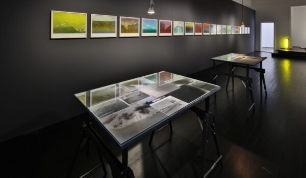 Ausstellungsansicht Michael Jank WOLKEN wolken, Haus der Fotografie Burghausen © Nixdorf Fotografie