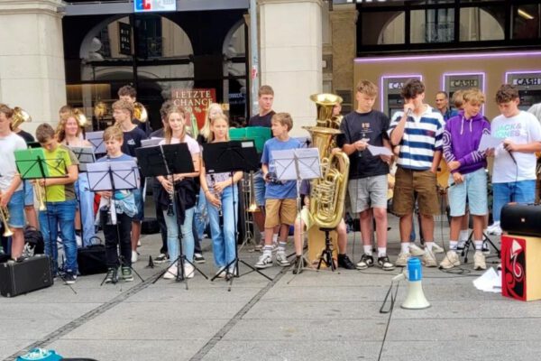 Realschule AÖ live am Stachus 2025 Foto Kopecky Realschule AÖ live am Stachus 2025 Foto Kopecky