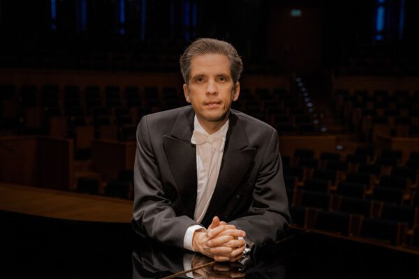 Severin Von Eckardstein-2-web©Irene Zandel Severin Von Eckardstein-2-web©Irene Zandel